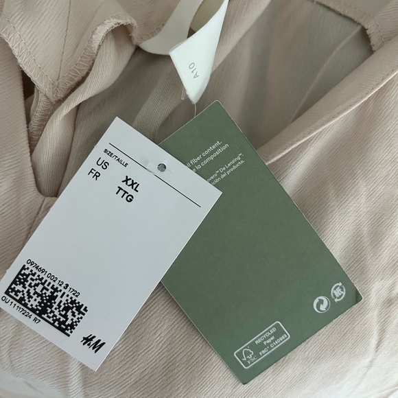 H&M Beige Tencel Blend romper - Picture 5 of 5
